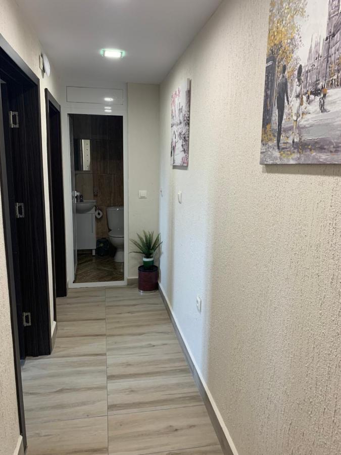 Apartment Zdravets 2, In The Heart Of The Old City Veliko Tarnovo Kültér fotó