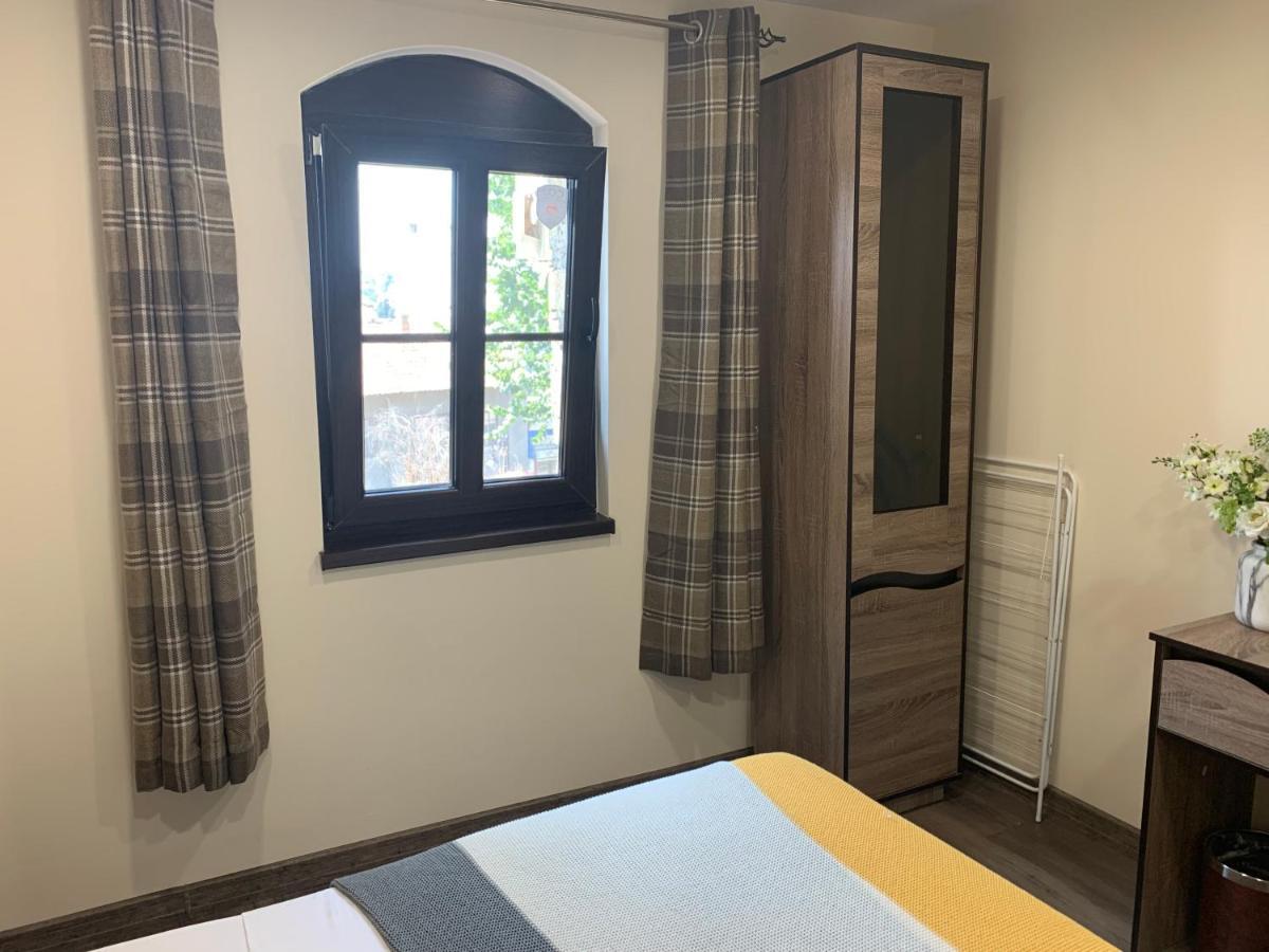 Apartment Zdravets 2, In The Heart Of The Old City Veliko Tarnovo Kültér fotó